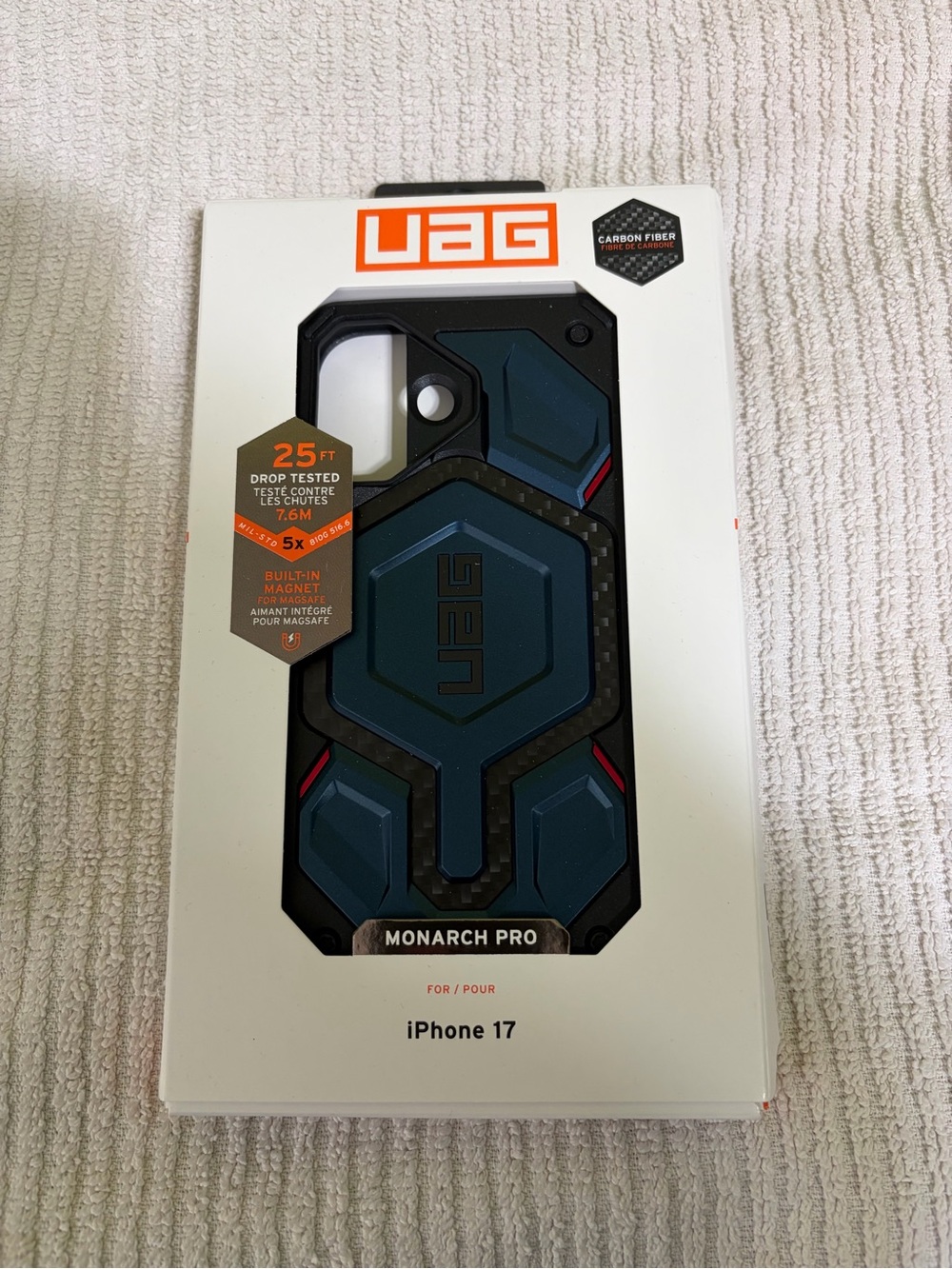 iPhone 17 uag monarch pro case
